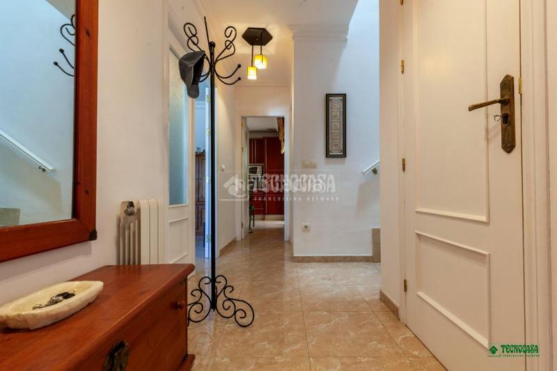 Foto f8fafd6a-c57f-498d-a6af-46461c4fa825. Casa bifamiliare con riscaldamento parcheggio in Vera ciudad Vera