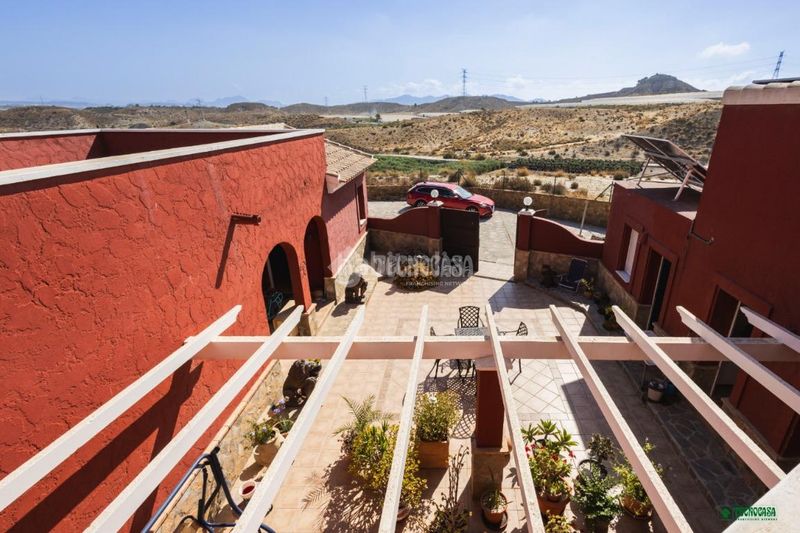Foto e8624613-ec4d-47bd-9420-991791981a2f. Masia amb piscina a Las Cunas - La Algarrobina Cuevas del Almanzora