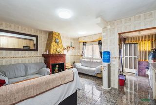 Casa aparellada a Zurgena. Casa en venta en zurgena