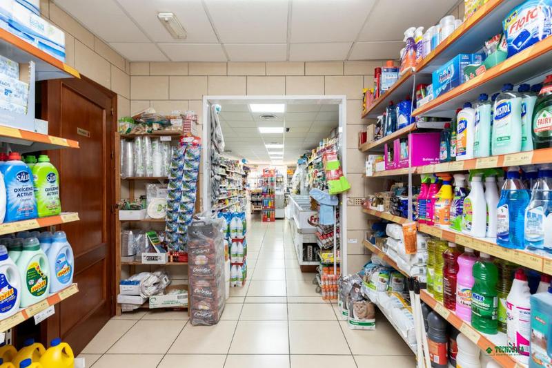 Foto a3fc0a6b-b50f-497e-86c1-b5220ec97eb0. Local comercial traspaso en venta en Vera ciudad Vera