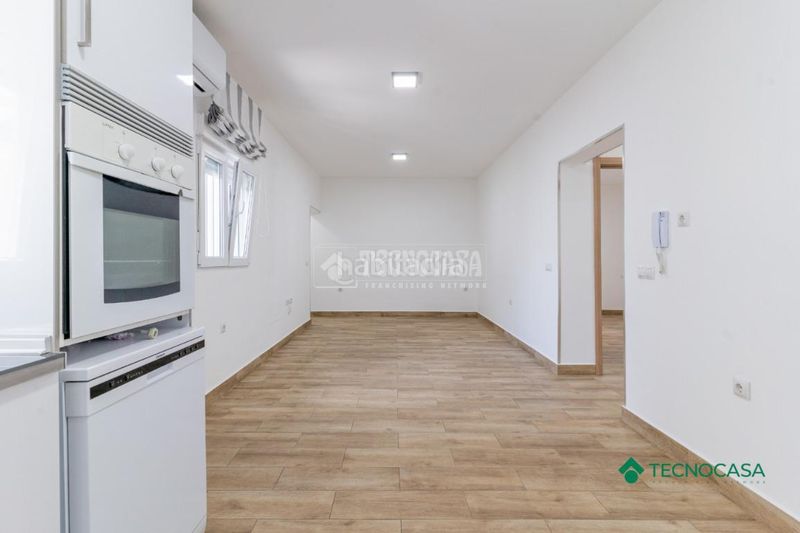 Foto bd31b7a7-e4fa-4967-9af9-8f0bedf8ed33. Casa aparellada a La Gangosa Vícar
