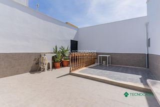 Maison jumelée à La Gangosa. Casa en venta en vícar