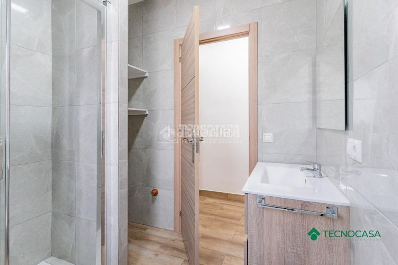 Foto fbf6b0a4-9140-4c93-a1d2-874c33e26ab8. Casa aparellada a La Gangosa Vícar