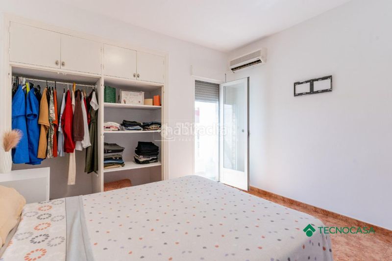 Foto 16b0a61f-c1f2-4369-9744-e54be942ae26. Casa aparellada amb calefacció aparcament a La Gangosa Vícar