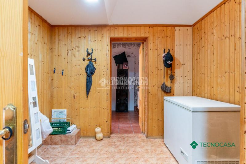 Foto 3dbc7476-6c55-43f5-9f17-e49bfe94e1fe. Casa aparellada amb calefacció aparcament a La Gangosa Vícar