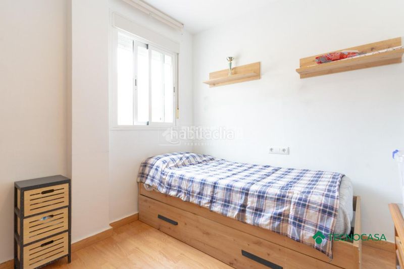 Foto f4617339-c75a-4461-8f43-4d6ef6b9222c. Flat with parking in Las Cabañuelas Vícar