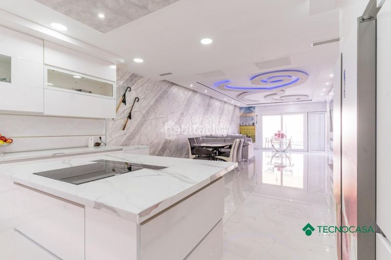 Foto f77e57ac-c282-4224-a420-f44e904ff311. Casa aparellada amb piscina a Las Cabañuelas Vícar