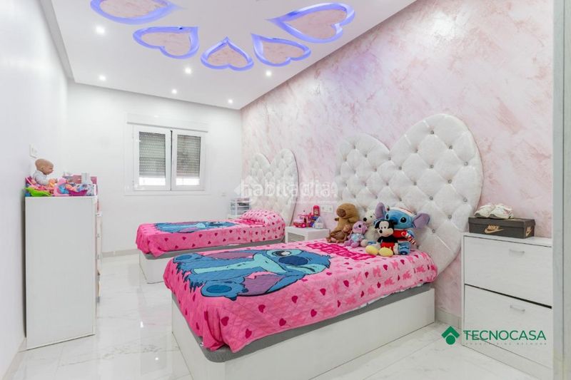 Foto ff8cf72c-4424-4393-a888-63fdbfe5fef6. Casa aparellada amb piscina a Las Cabañuelas Vícar