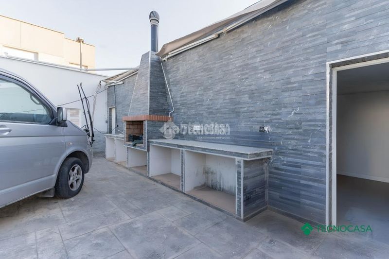 Foto ff9bb336-c8b1-4cff-8003-d94201e830bd. Casa aparellada amb piscina a Las Cabañuelas Vícar