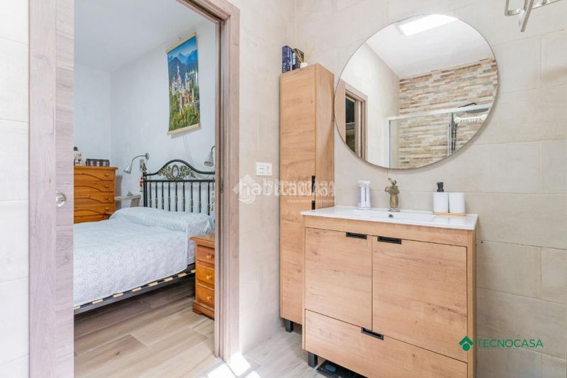 Foto eead87a3-b741-49c7-a84f-59d08109e94c. Masia amb aparcament a Vícar pueblo Vícar