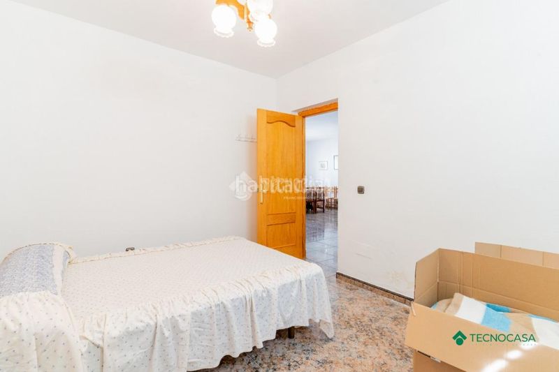 Foto 0154d312-308d-4687-bfe4-7876e722a0a4. Casa aparellada amb calefacció a Enix