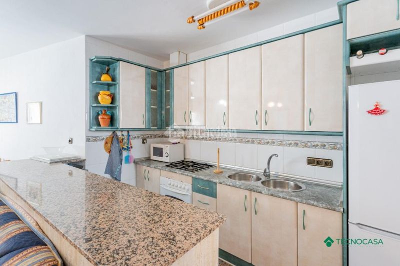 Foto 7e7b4824-8342-487b-aa61-d07e2e1bdbd7. Casa aparellada amb calefacció a Enix