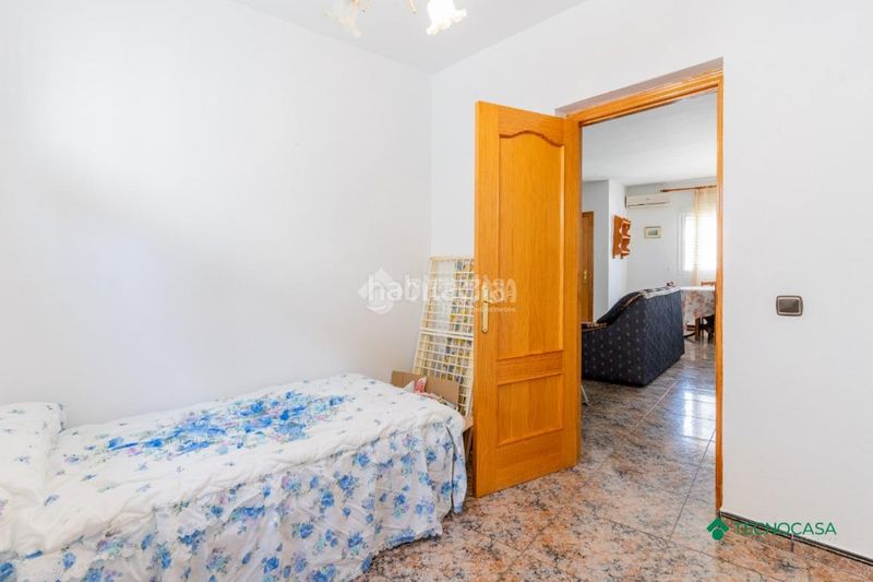 Foto 92b844d5-5ded-483b-8538-d19b062f99df. Casa aparellada amb calefacció a Enix