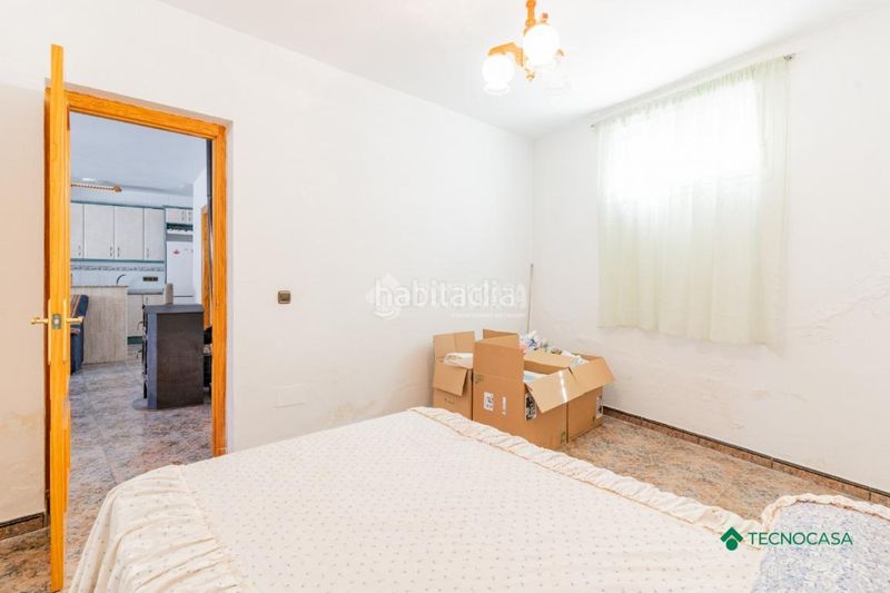 Foto 93725cc2-6ad4-49e1-b108-85768438f066. Casa aparellada amb calefacció a Enix