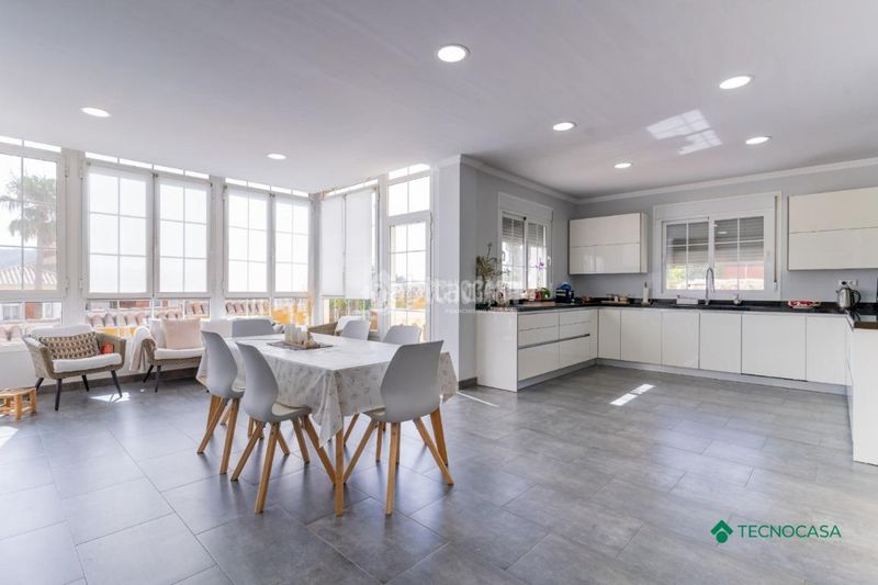 Foto 224adbef-0052-450b-a67d-8ef093b76f61. Casa amb aparcament a La Envía Vícar