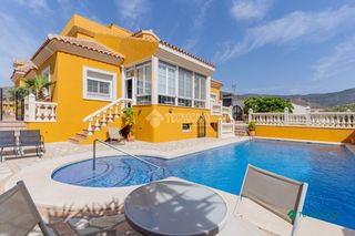 Haus in La Envía. Casa en venta en vícar