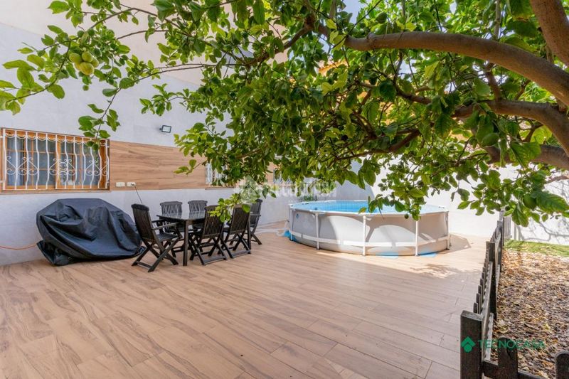 Foto a13b9fda-41e3-49a4-8551-3de2ea86cd06. Casa pareada casa en venta en Las Cabañuelas Vícar