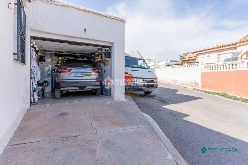 Foto 96959fe1-4036-4db3-9eb0-3767d3128a82. Casa con parcheggio in Las Cabañuelas Vícar