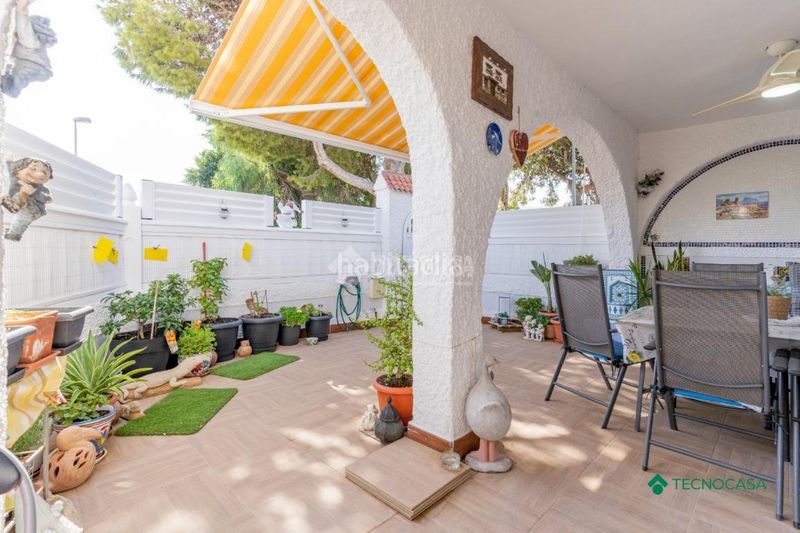Foto ae330fd4-672e-463e-9473-da4078ea2ea5. Casa con parcheggio in Las Cabañuelas Vícar