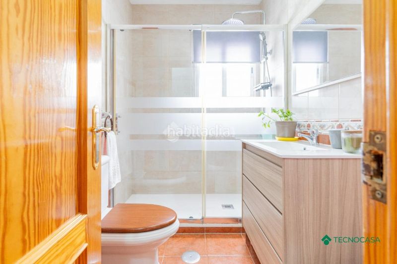 Foto 0254f3ef-cdee-45c4-b4d8-47204f7afcf1. Casa aparellada amb calefacció aparcament a Las Cabañuelas Vícar