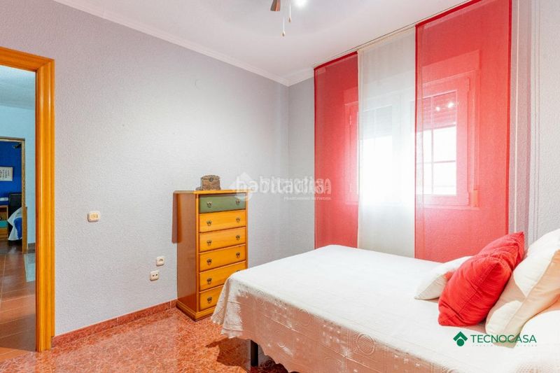Foto 6ad466d6-1c21-4808-88f4-d8b0b2297d0d. Casa aparellada amb calefacció aparcament a Las Cabañuelas Vícar