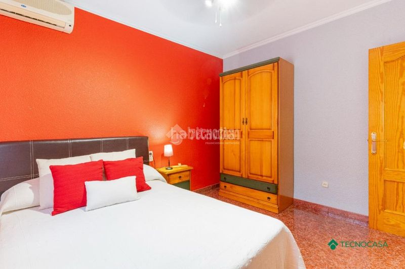 Foto a1001295-5c92-4f31-a922-5e5693e2453e. Casa aparellada amb calefacció aparcament a Las Cabañuelas Vícar