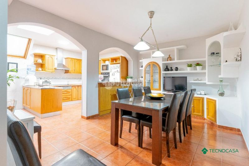 Foto d9e73a29-9749-47e4-b574-e165baa028dd. Casa aparellada amb calefacció aparcament a Las Cabañuelas Vícar