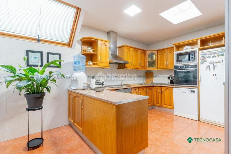 Foto e0d197d4-742b-4b38-905e-2db0c10538af. Casa aparellada amb calefacció aparcament a Las Cabañuelas Vícar