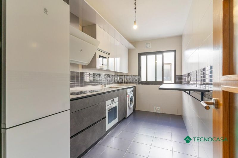 Foto ac7821d0-ba90-4c21-a45f-c01b64857092. Piso  en venta en La Gangosa Vícar