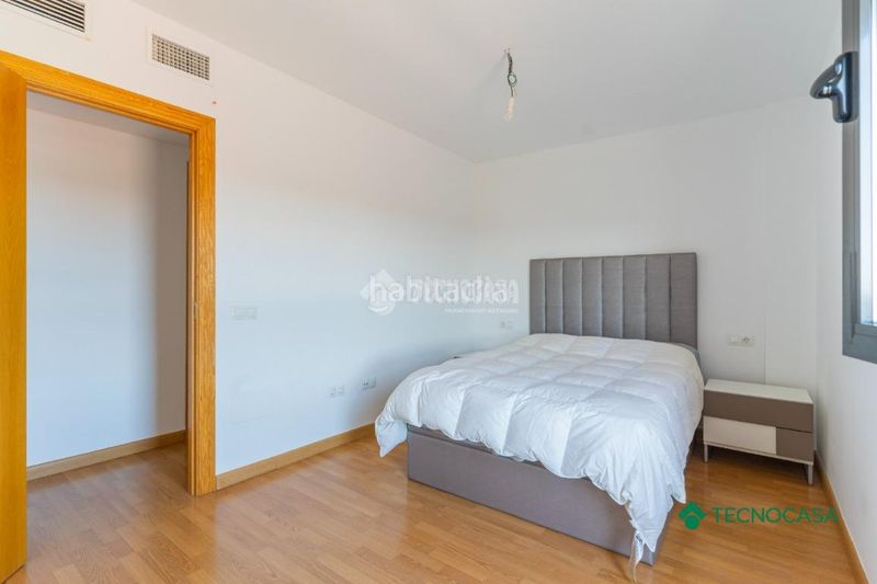 Foto c516ac7c-64e5-4aac-bd00-a6f92da8b6e3. Piso  en venta en La Gangosa Vícar