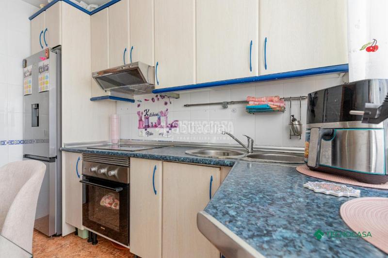 Foto bae70f82-233d-48c9-8d9d-fc8916d0e784. Piso  en venta en La Gangosa Vícar