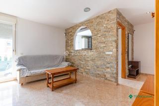 Piso en Las Cabañuelas. Piso en venta en vícar