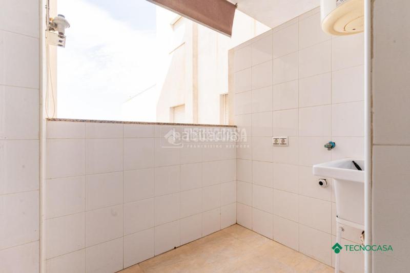 Foto 09af2028-0647-4eb3-aaad-26d5c17578ee. Piso  en venta en La Gangosa Vícar