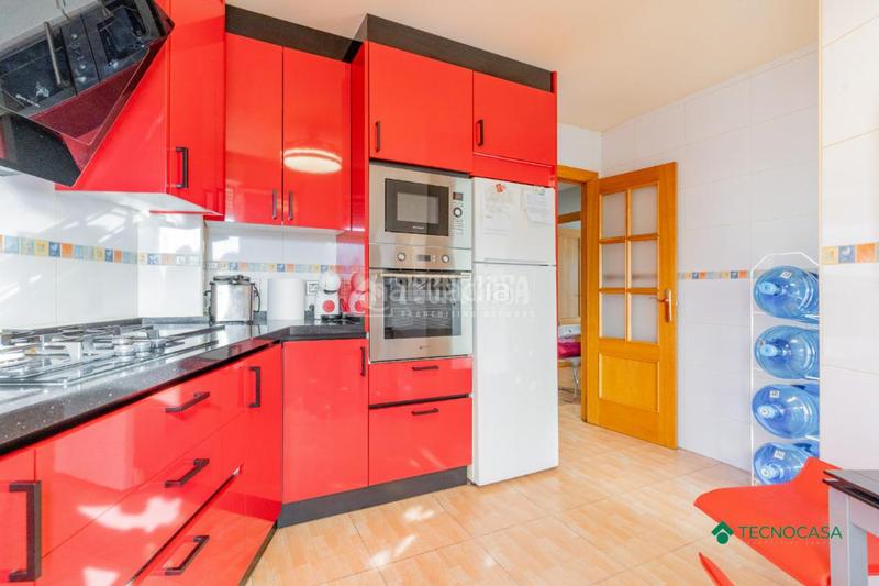 Foto 2a2615cf-0883-4d76-9240-b23d62a74532. Piso  en venta en Las Cabañuelas Vícar