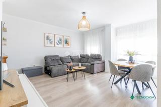 Pis a Las Cabañuelas. Piso en venta en vícar