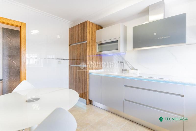 Foto 6d1f3521-e1cf-4414-b2ce-76094a39163d. Piso  en venta en Las Cabañuelas Vícar