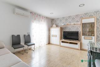 Etagenwohnung in La Gangosa. Piso en venta en vícar