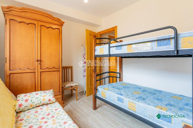 Foto 3e501961-f70c-49b8-909e-f0f6456357b9. Dúplex amb aparcament a La Envía Vícar