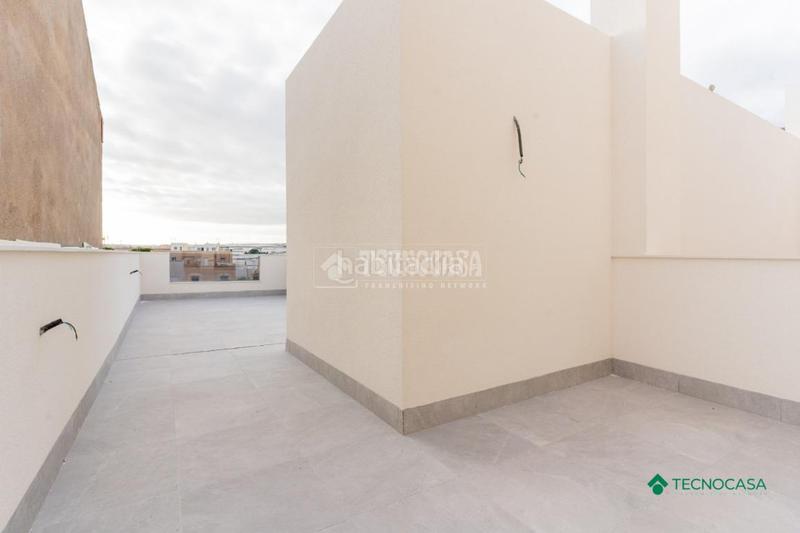 Foto 4eb30db0-271b-448f-851e-04e279568e8d. Maison jumelée avec parking dans Las Cabañuelas Vícar