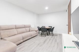 Etagenwohnung in La Gangosa. Piso en venta en vícar