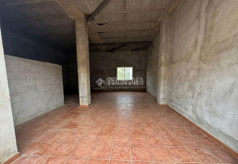 Foto d29990b5-d06a-4f30-8bb9-12ba5d1a6e88. Aparcament cotxe a Las Cabañuelas Vícar