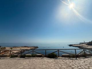 Terreny residencial a Las Rotas / Les Rotes. Venta de parcela urbana a 30 metros aprox. de la playa en les ro