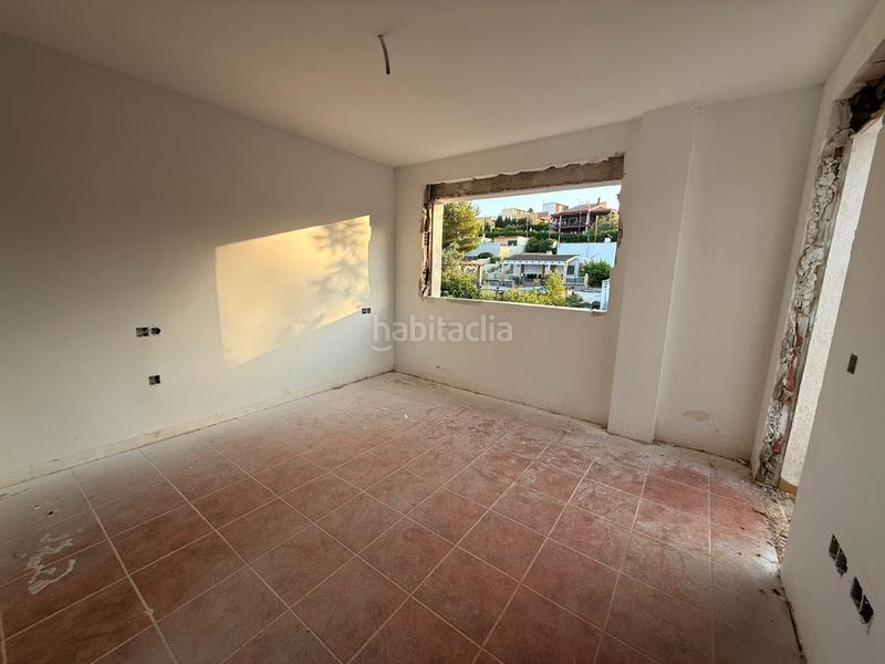 Foto 05b53f48-bfef-4715-bf3f-00f4c0f2d566. Casa aparellada a calle opalo 109 a Las Pedrizas Chiva