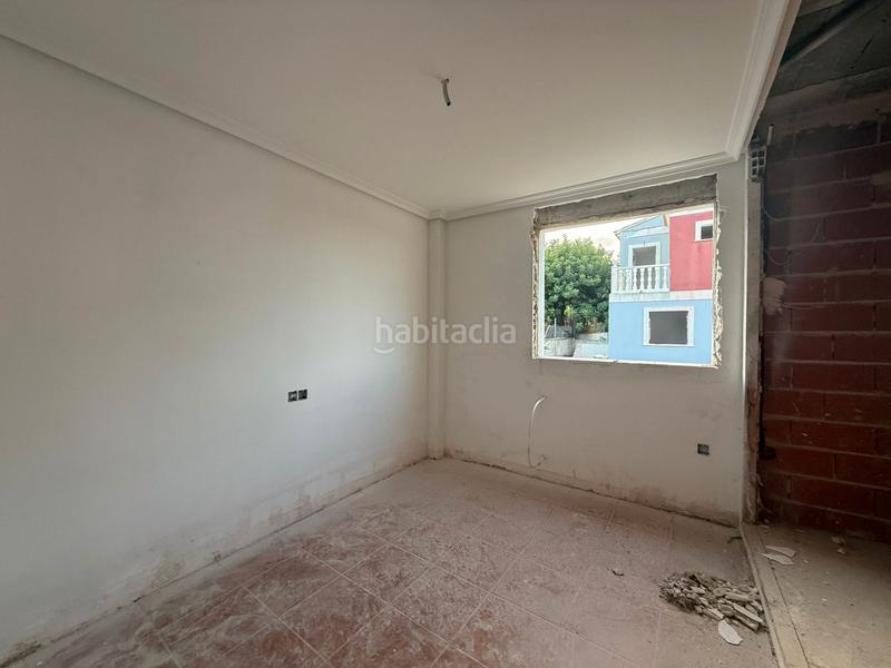 Foto 582b6a66-c61f-449f-b82a-33137a2833a5. Casa aparellada a calle opalo 109 a Las Pedrizas Chiva