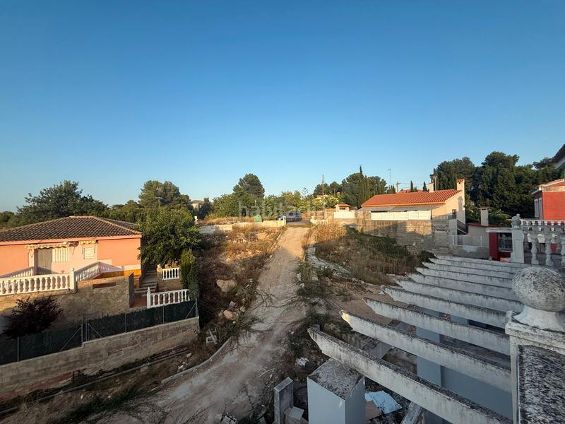 Foto a1d3b0a9-5787-4624-a5d7-077b4ff3270f. Casa aparellada a calle opalo 109 a Las Pedrizas Chiva