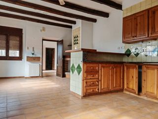 Casa in Jafre. Oportunidad en jafre