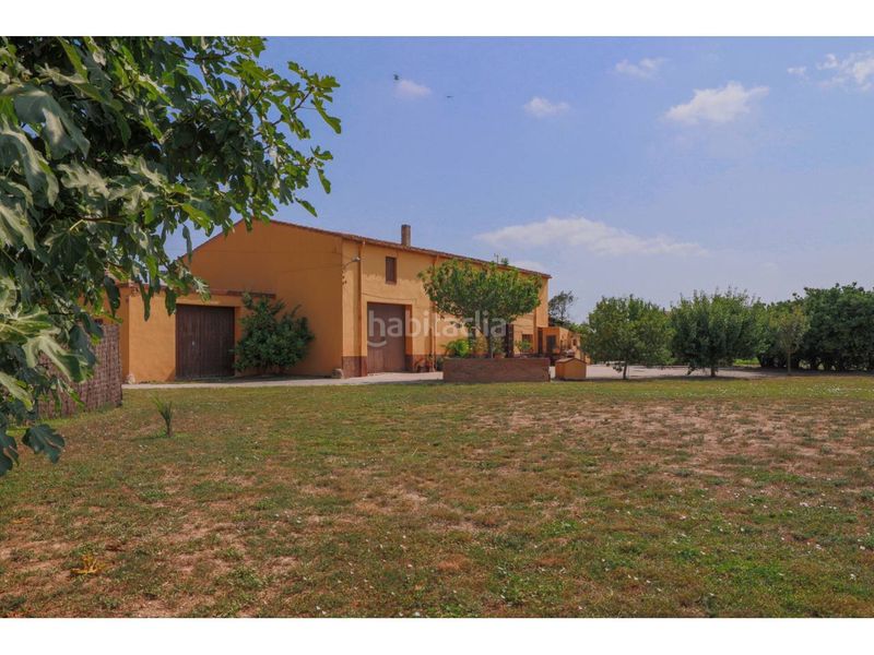 Foto 2237e538-abf0-444e-927f-9c2c2533e721. Masia amb aparcament piscina a Verges