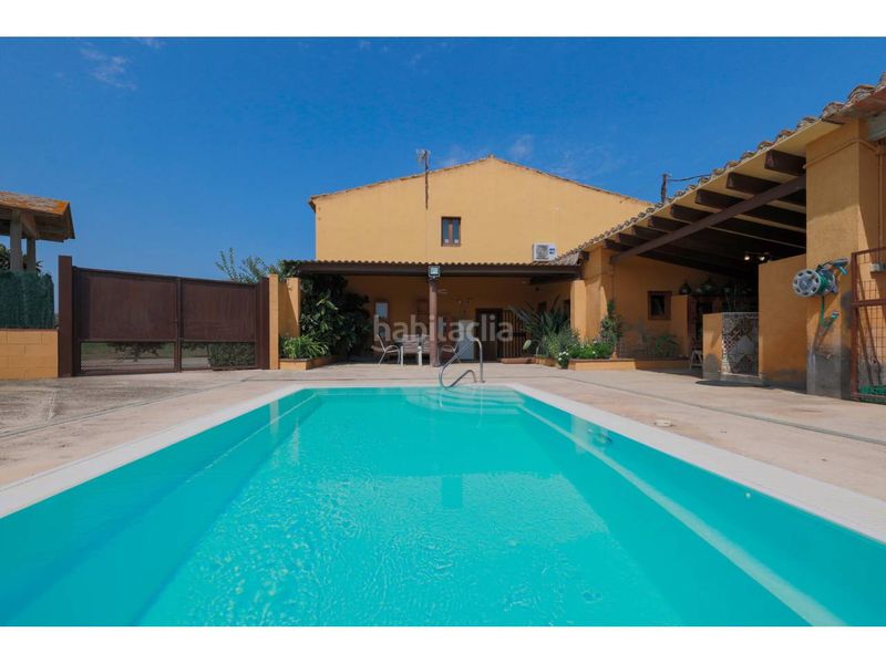 Foto 6d37978f-a4fe-4cc4-9bd4-1f14099805ed. Masia amb aparcament piscina a Verges