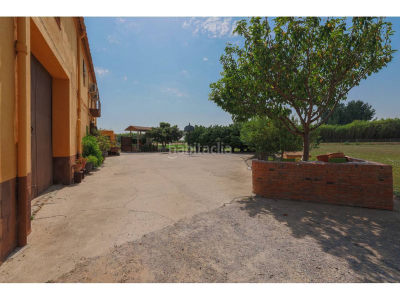 Foto 6ec8b64b-adb0-4045-848b-d26b6f7582d6. Masia amb aparcament piscina a Verges