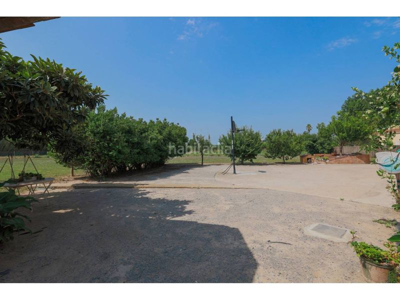 Foto 775bb743-9258-49b6-ac89-394db31b9369. Masia amb aparcament piscina a Verges